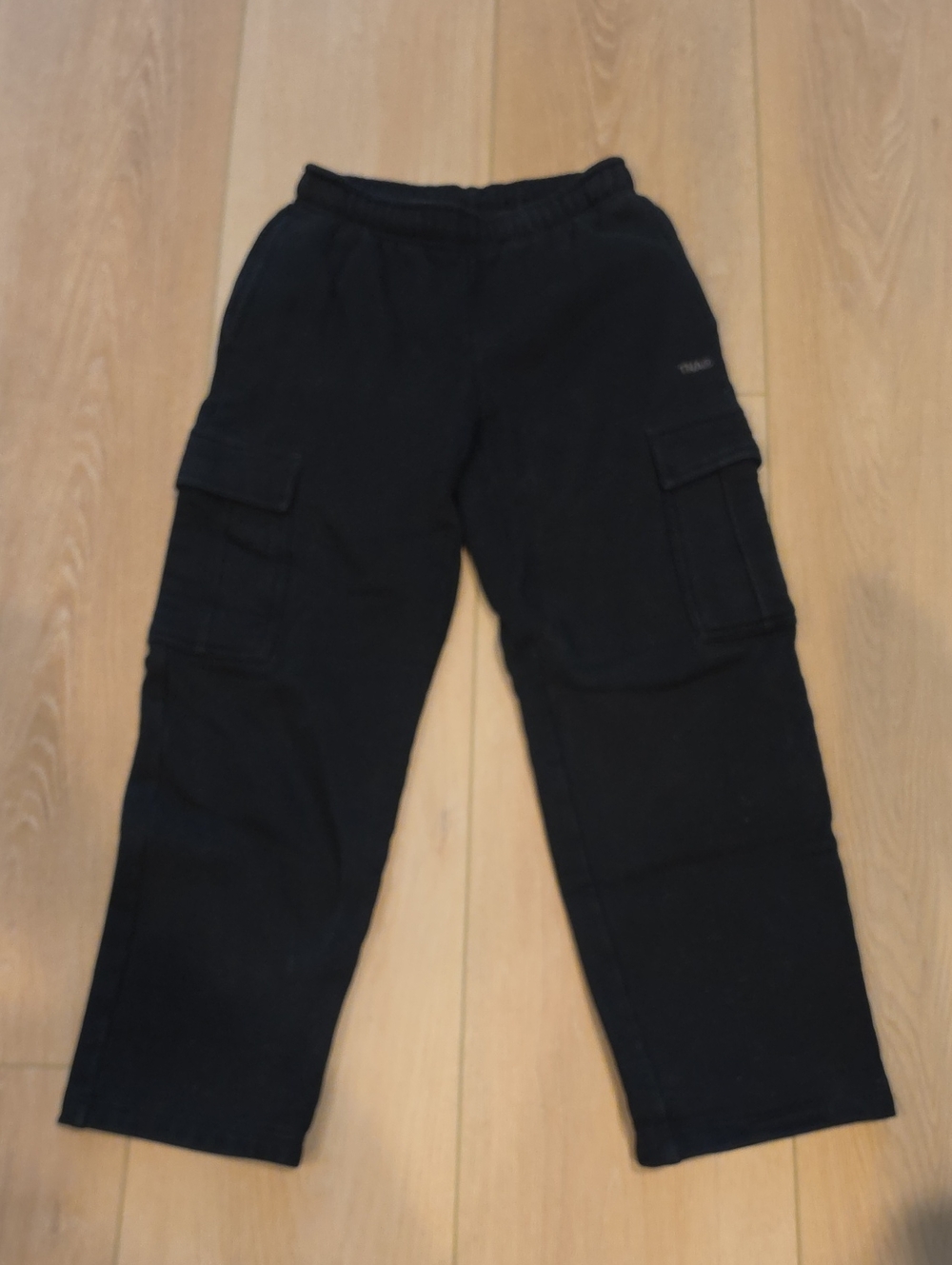 Aritzia TNA Cozy Fleece Mega Cargo Sweatpants Black Oversized XXS